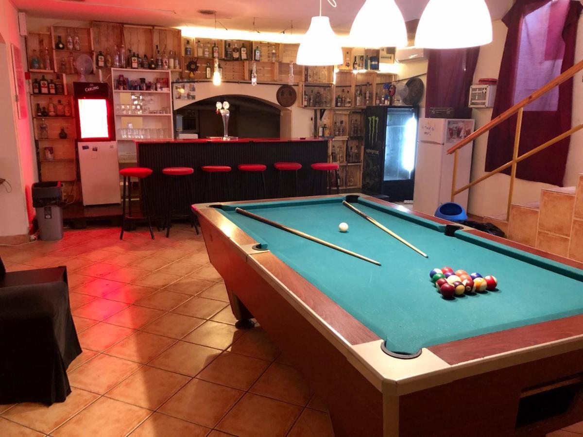 Whole Basement Former Pub3 For Bachelor / Bachelorette Party Budapest Kültér fotó